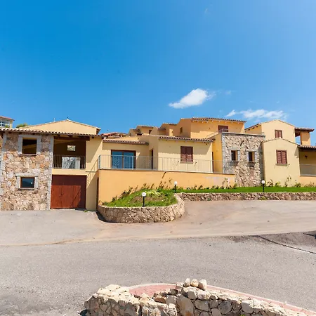 Apartment Corte Di Gallura Budoni